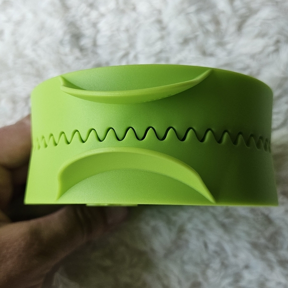 Tupperware Mini Pastry Press, Pie, 2 Pack, Lime Green, Star, NWT - Picture 5 of 11